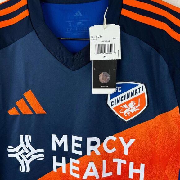 🔥 FC Cincinnati 2024 Adidas Home Jersey - Hernández #30 - Men's S - MLS Soccer - Picture 9 of 9